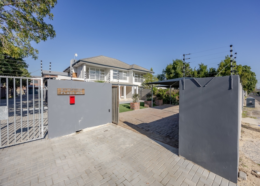 4 Bedroom Property for Sale in Belgravia Western Cape